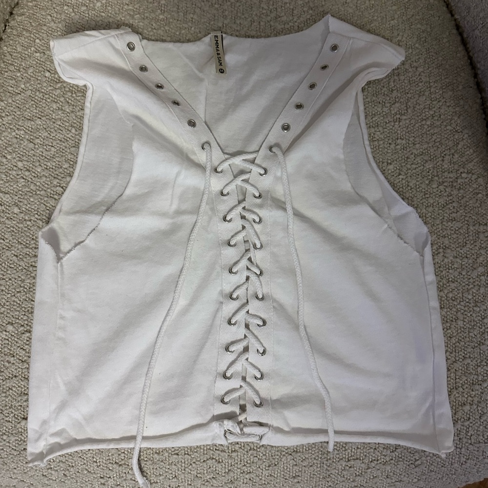 Cropped laced tank